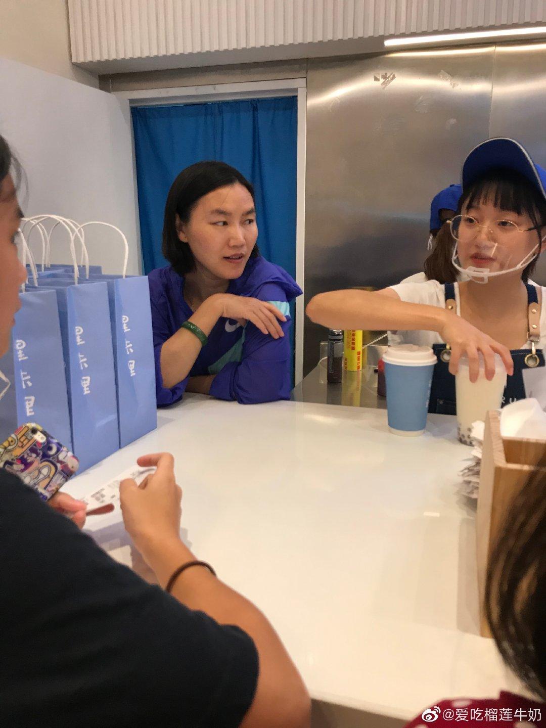 王俊凯最新图片，魅力新风尚重磅来袭！